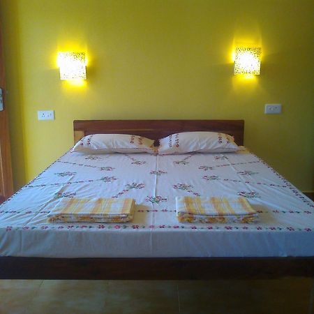 Avalon Inn Mandrem Dış mekan fotoğraf