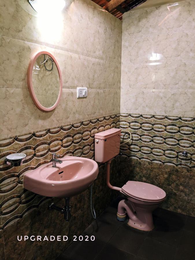 Avalon Inn Mandrem Dış mekan fotoğraf