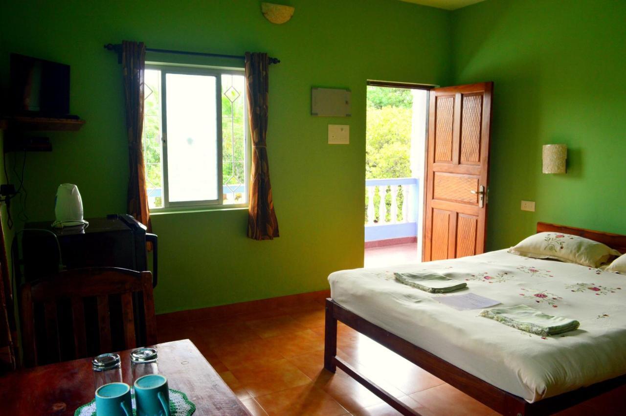 Avalon Inn Mandrem Dış mekan fotoğraf